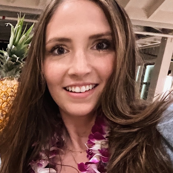 Meet your Posher, Sarah - Picture 1 of 1